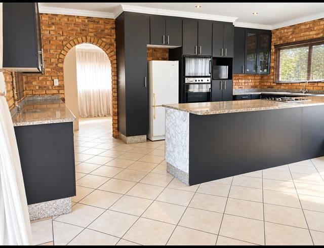 3 BEDROOM FREESTANDING FOR SALE IN CRYSTAL PARK